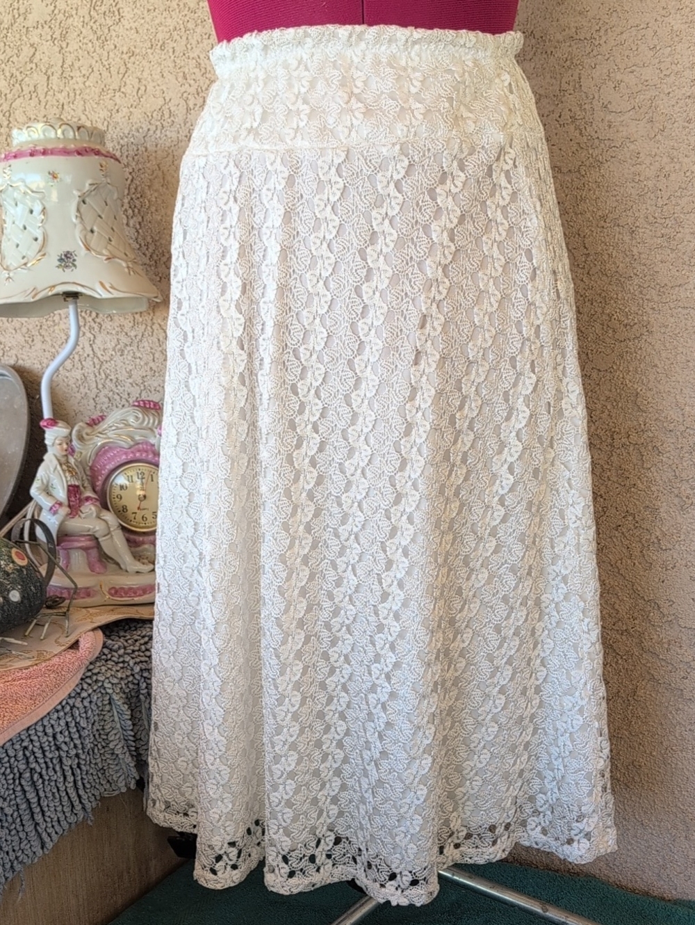 Ivory Lacey Lined Midi SKIRT Girls Sz XL
